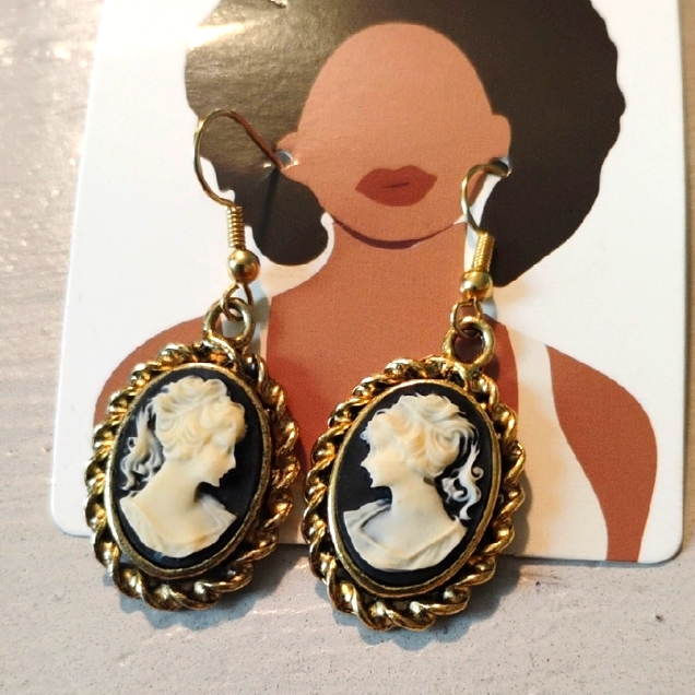 Elegant Gold And Black Cameo Earrings